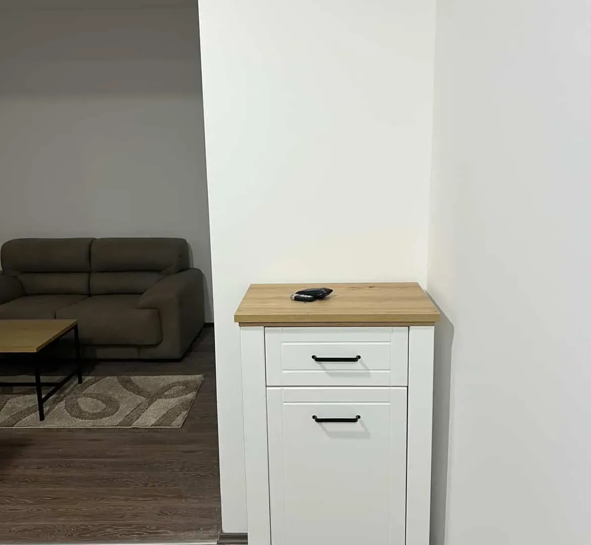 Izdavanje, jednosoban stan, 36m², Budva, Crna Gora