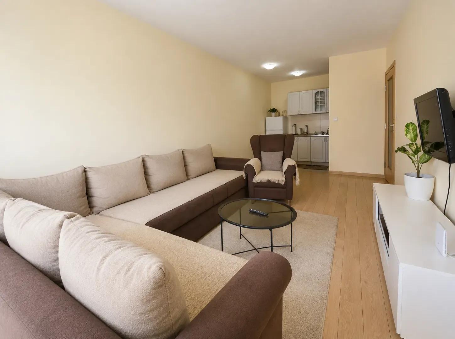 Izdavanje, jednosoban stan, 45m², City Kvart, Podgorica