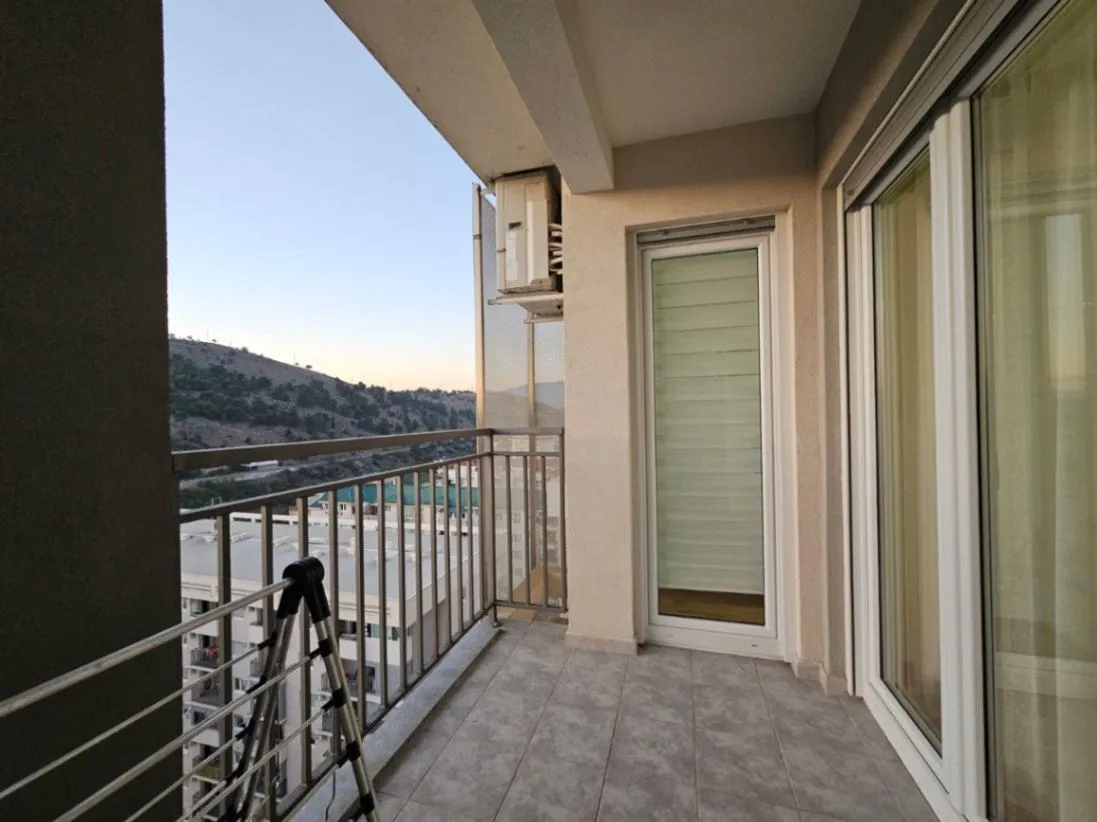 Izdavanje, dvosoban stan, 57m², Zagorič, Podgorica