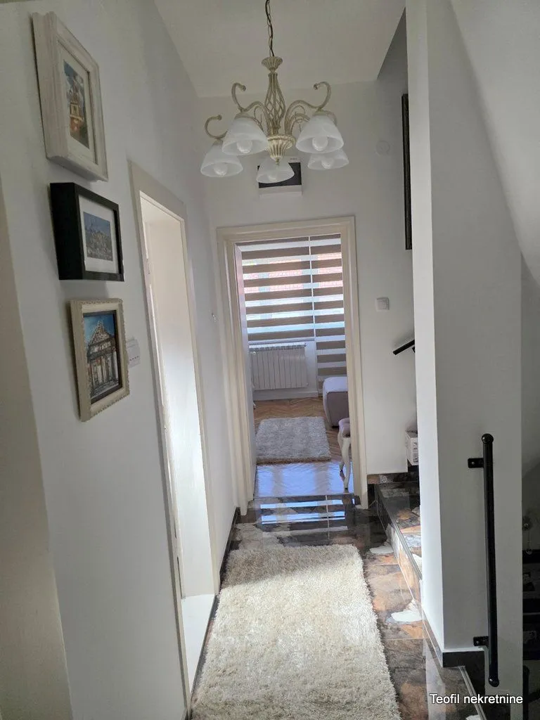 Prodaja, kuća, 150m², Zemun Save Kovačevića, Zemun Sve Podlokacije