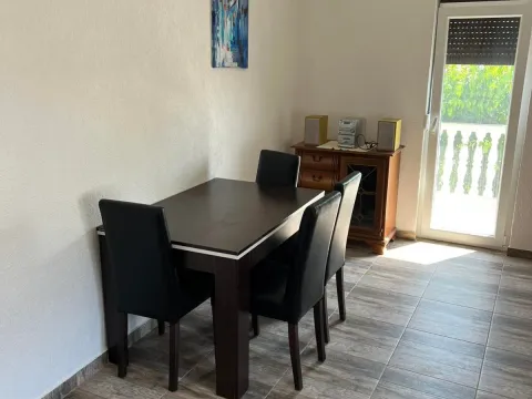 Rent, house, 130m², Dobra Voda, Budva - image 18