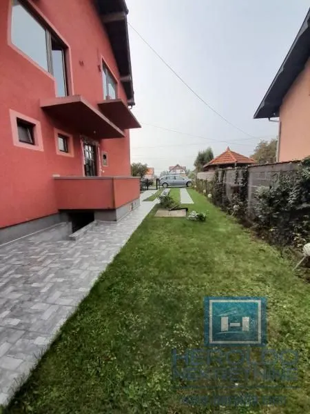 Prodaja, kuća, 325m², Solaris, Jagodina