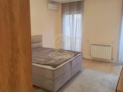 Rent, four bedroom apartment, 180m², Vračar Hram, Vračar Sve Podlokacije - image 25