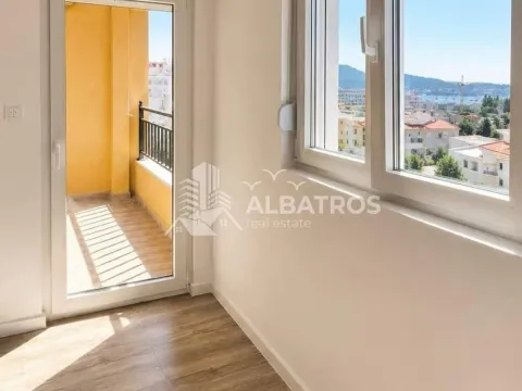 Sale, one bedroom apartment, 462m², Šušanj, Bar - image 5