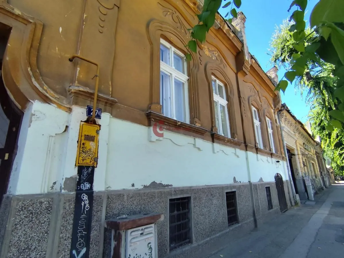 Sale, three bedroom apartment, 140m², Centar, Subotica