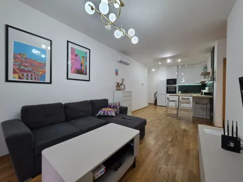 Sale, two bedroom apartment, 55m², Bečići, Budva - image 22