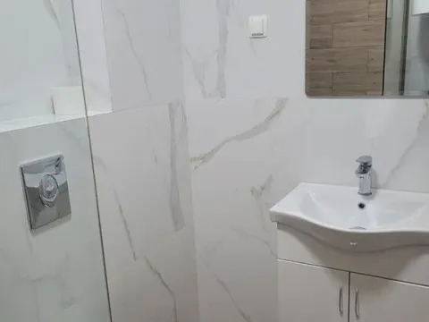 Izdavanje, jednosoban stan, 45m², Pobrežje, Podgorica - image 10