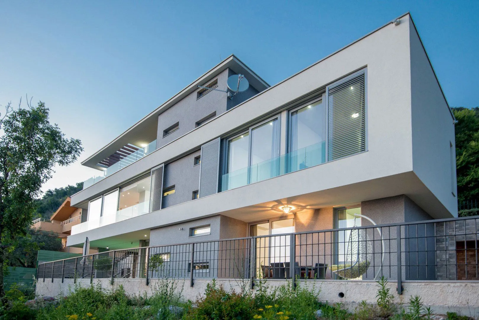 Prodaja, kuća, 310m², Kavač, Kotor