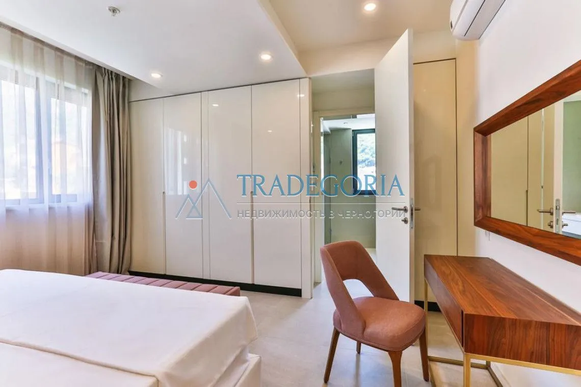 Prodaja, dvosoban stan, 110m², Rafailovići, Budva