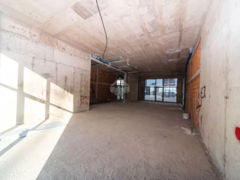 Izdavanje, poslovni prostor, 155m², Stari Aerodrom, Podgorica - image 4