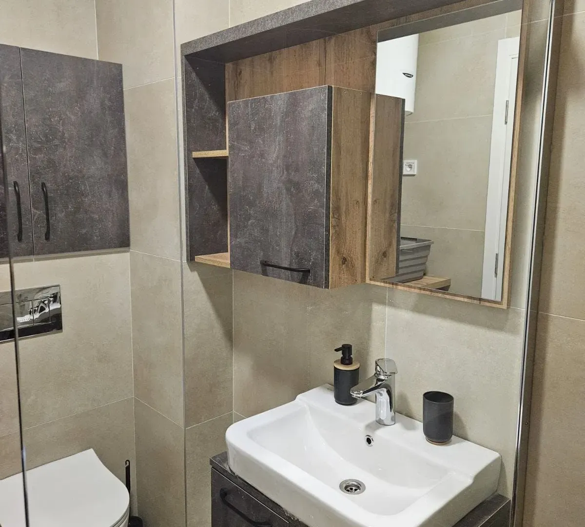 Izdavanje, jednosoban stan, 45m², Zabjelo, Podgorica