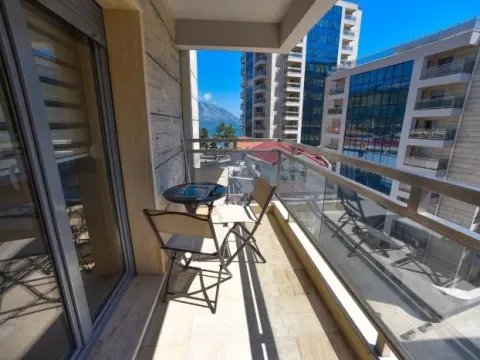 Izdavanje, dvosoban stan, 74m², Centar, Budva - image 6