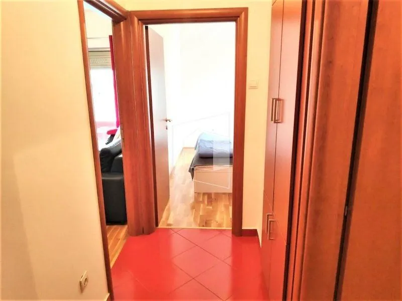 Rent, apartment, 44m², 1 maj, Podgorica
