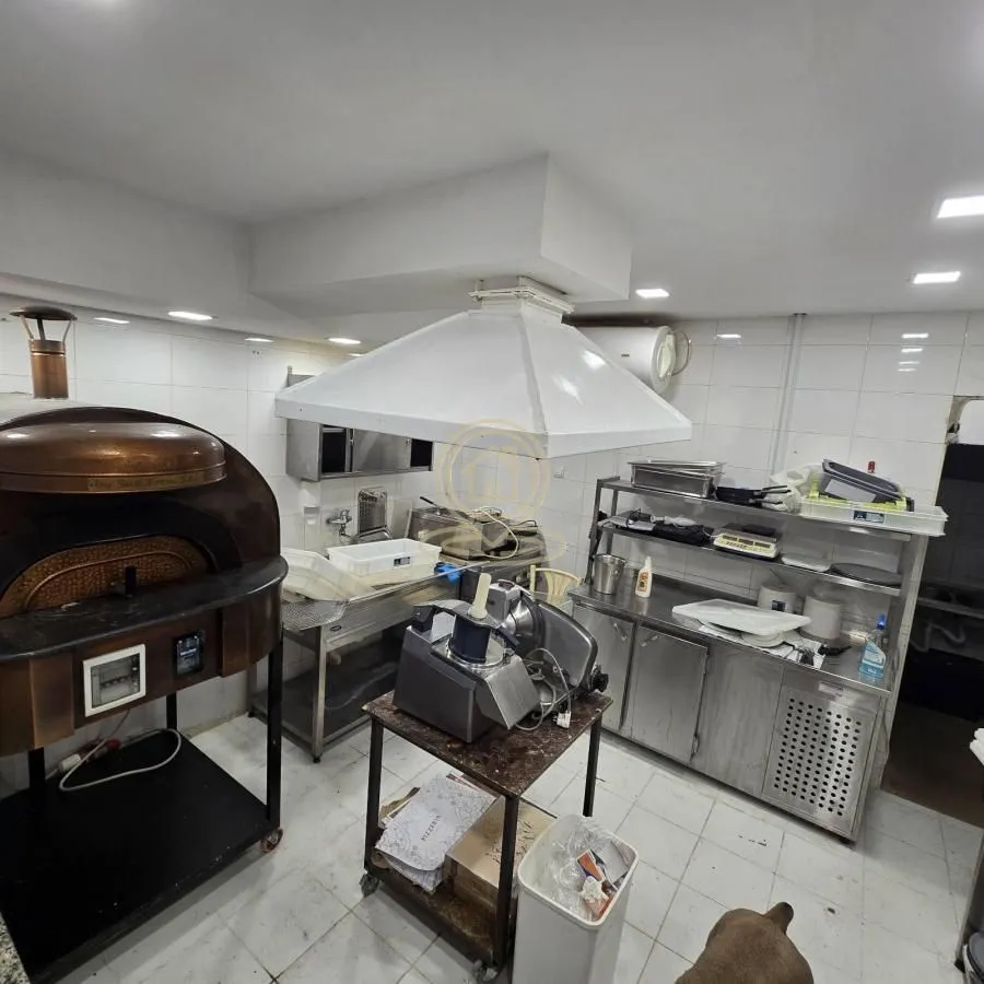 Rent, office space, 92m², Cvetni Trg, Vračar Sve Podlokacije