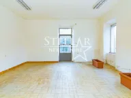 Rent, office space, 100m², Blok 7, Podgorica - image 2