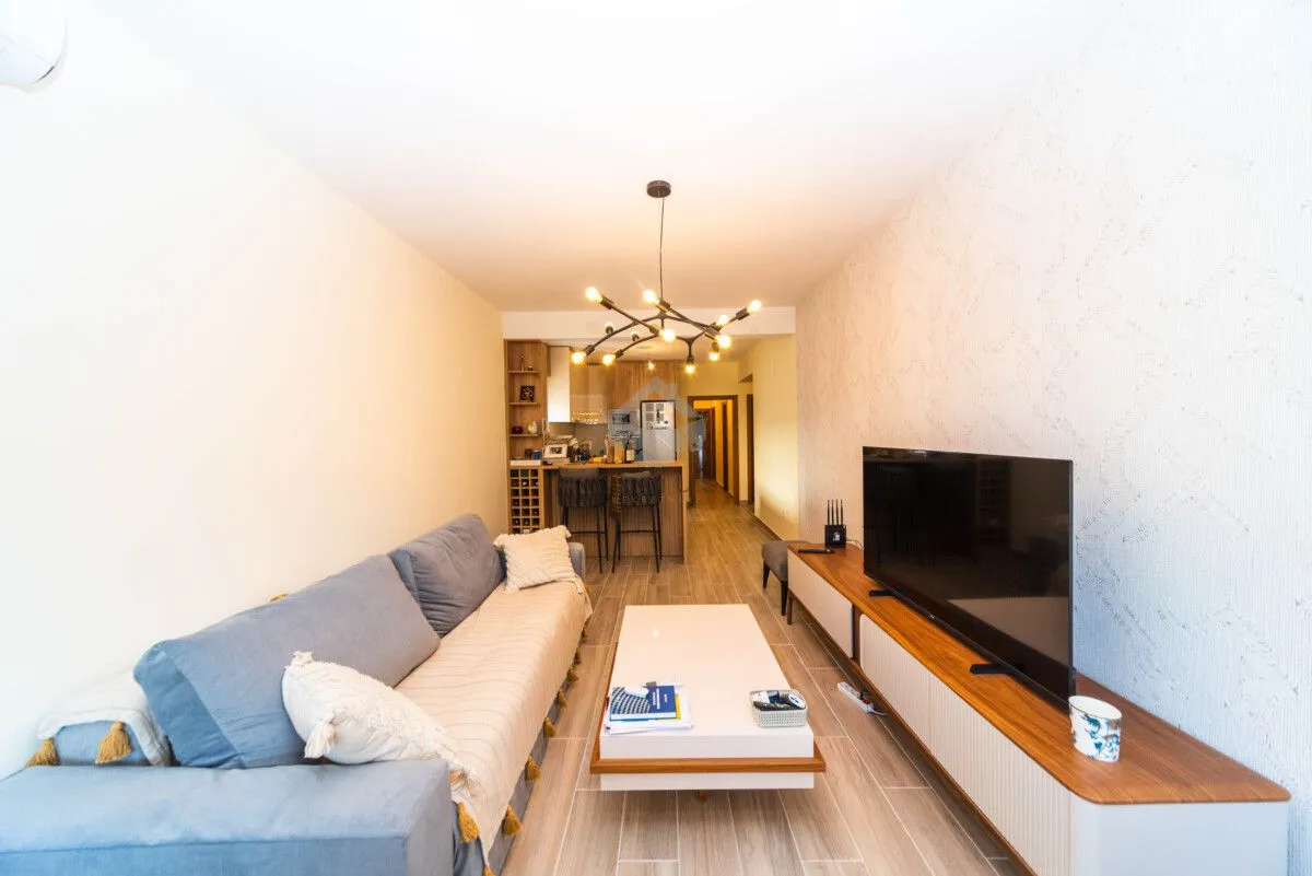 Prodaja, trosoban stan, 87m², Tuški Put, Podgorica