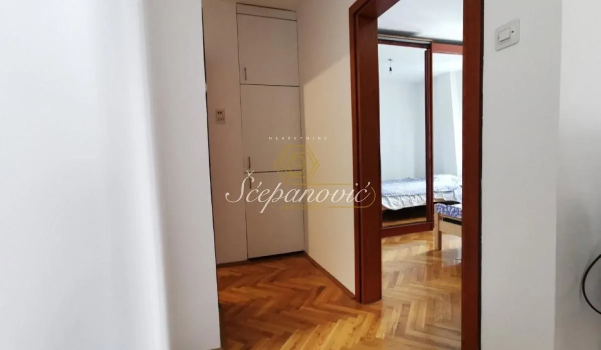 Prodaja, dvosoban stan, 53m², Bulevar Oslobodjenja, Novi Sad Sve Podlokacije
