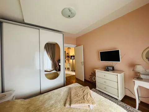 Sale, three bedroom apartment, 111m², City Kvart, Podgorica - image 12