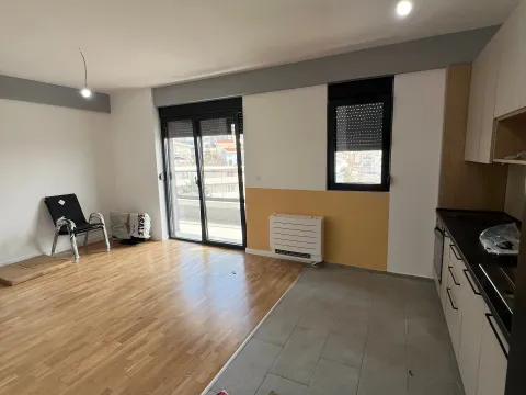 Rent, two bedroom apartment, 70m², Šušanj, Bar - image 4