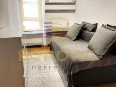 Rent, two bedroom apartment, 64m², Kalenić Pijaca, Vračar Sve Podlokacije - image 8