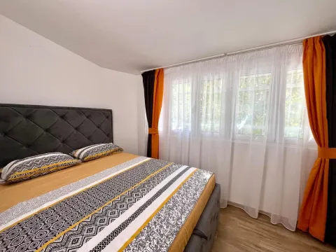 Prodaja, trosoban stan, 80m², Budva, Crna Gora - image 8