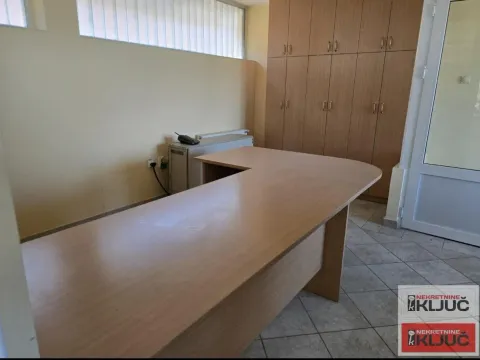 Rent, office space, 420m², Veternik, Novi Sad Sve Podlokacije - image 13