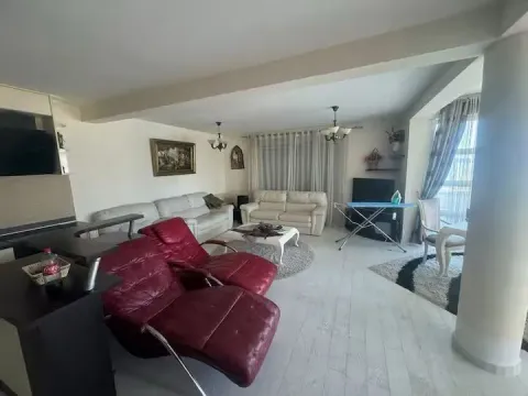 Rent, two bedroom apartment, 100m², Bečići, Budva - image 12