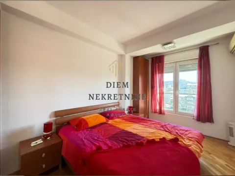 Izdavanje, jednosoban stan, 50m², Preko Morače, Podgorica - image 1