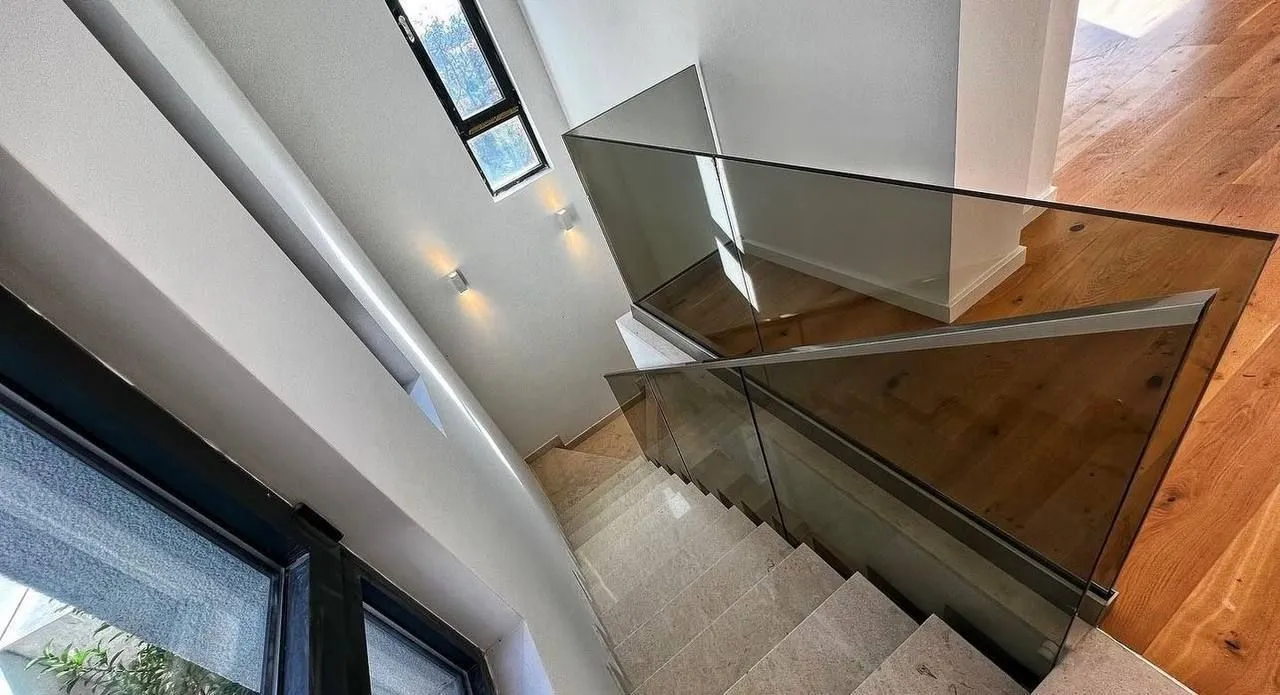 Prodaja, dvosoban stan, 98m², Donja Lastva, Tivat