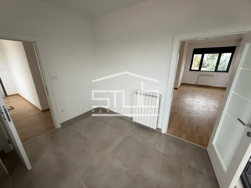 Prodaja, četvorosoban stan, 146m², Čukarica, Beograd