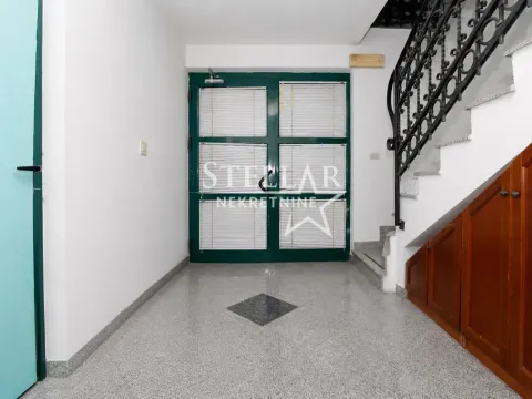 Rent, office space, 53m², Pobrežje, Podgorica - image 4