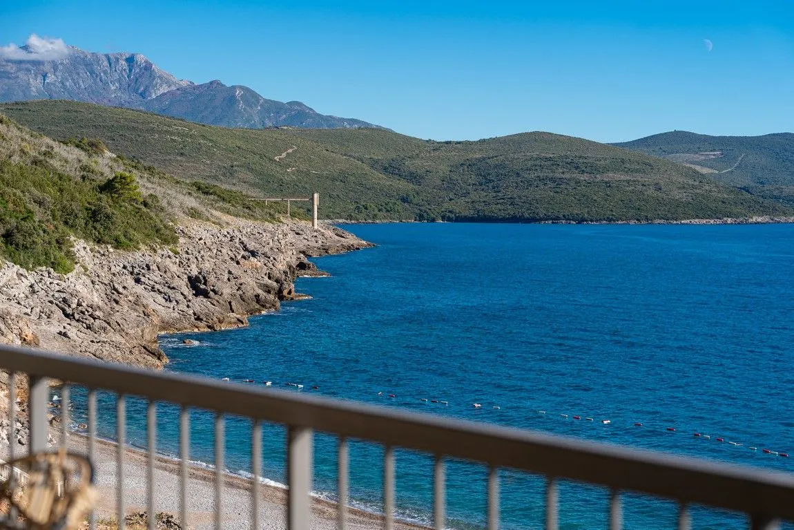 Prodaja, trosoban stan, 108m², Luštica, Tivat
