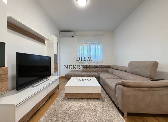 Izdavanje, jednosoban stan, 48m², New City, Podgorica