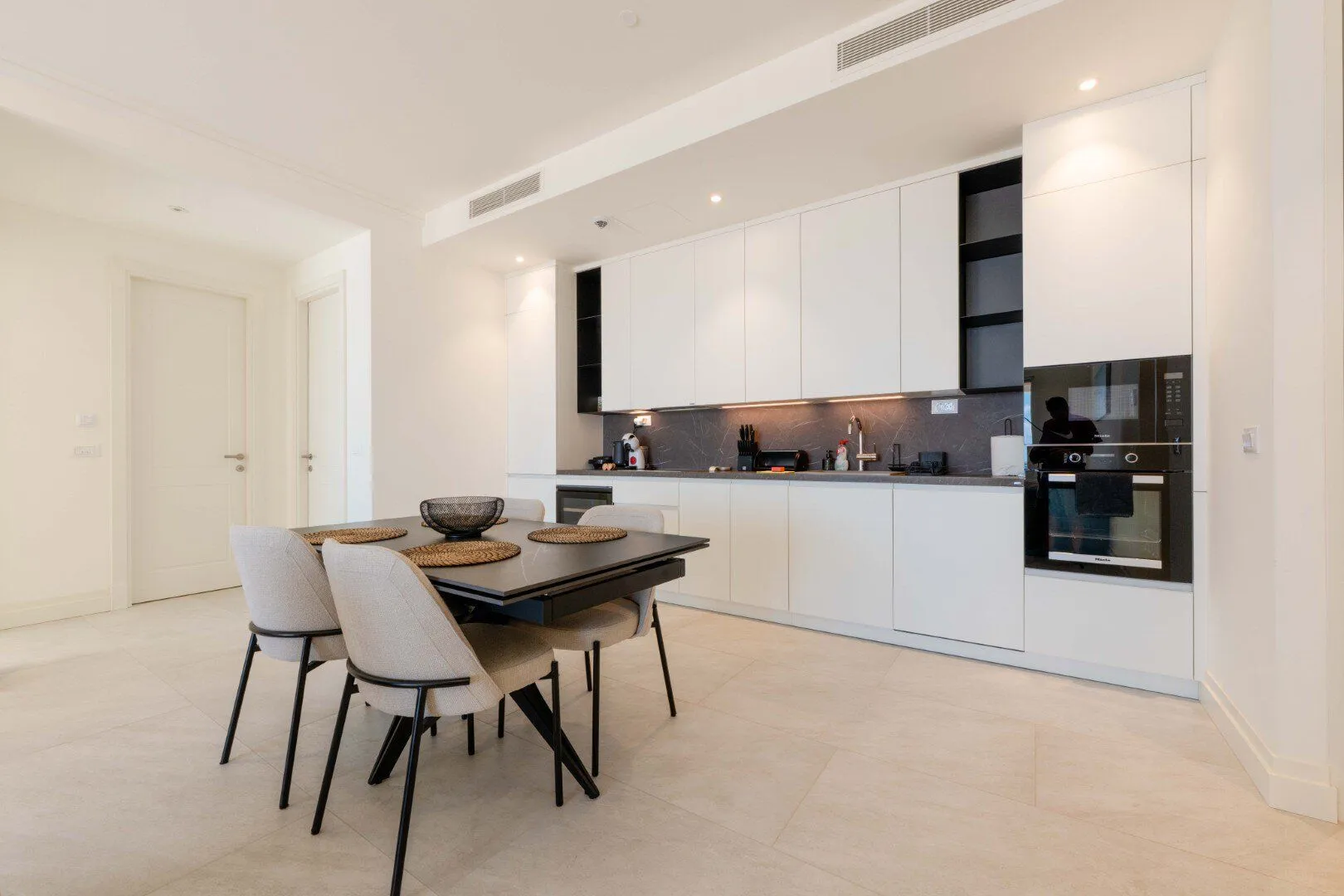 Sale, one bedroom apartment, 74m², Luštica Bay, Tivat