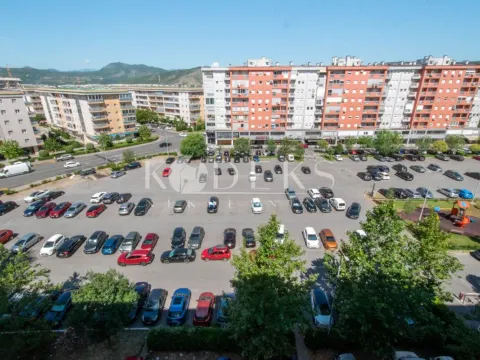 Rent, three bedroom apartment, 92m², City Kvart, Podgorica - image 16