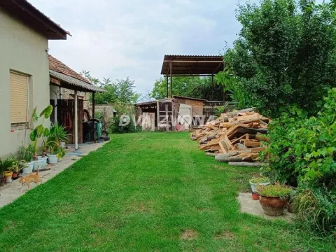 Prodaja, kuća, 116m², Bečej, Novi Sad