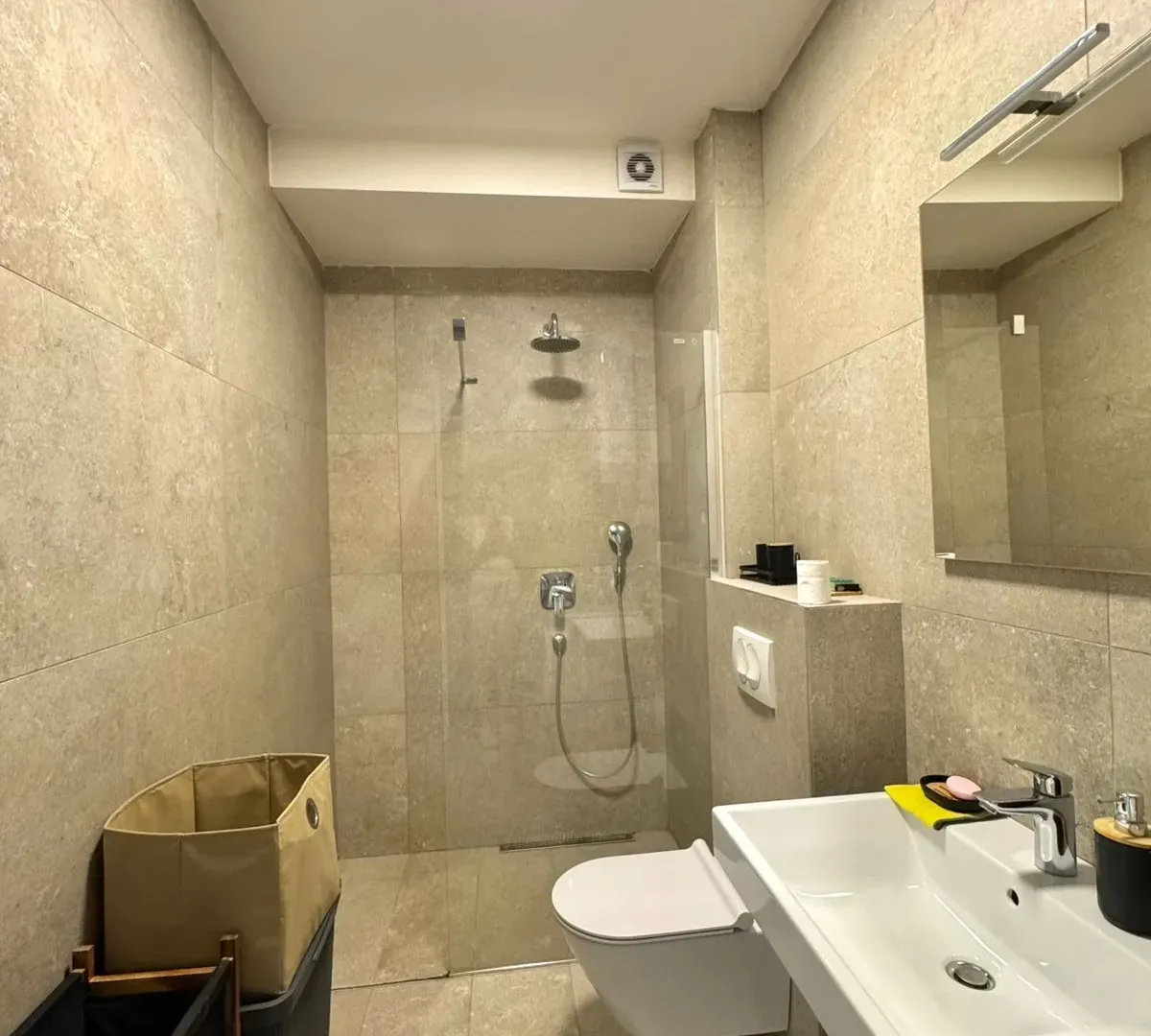 Izdavanje, jednosoban stan, 45m², Stara Varoš, Podgorica