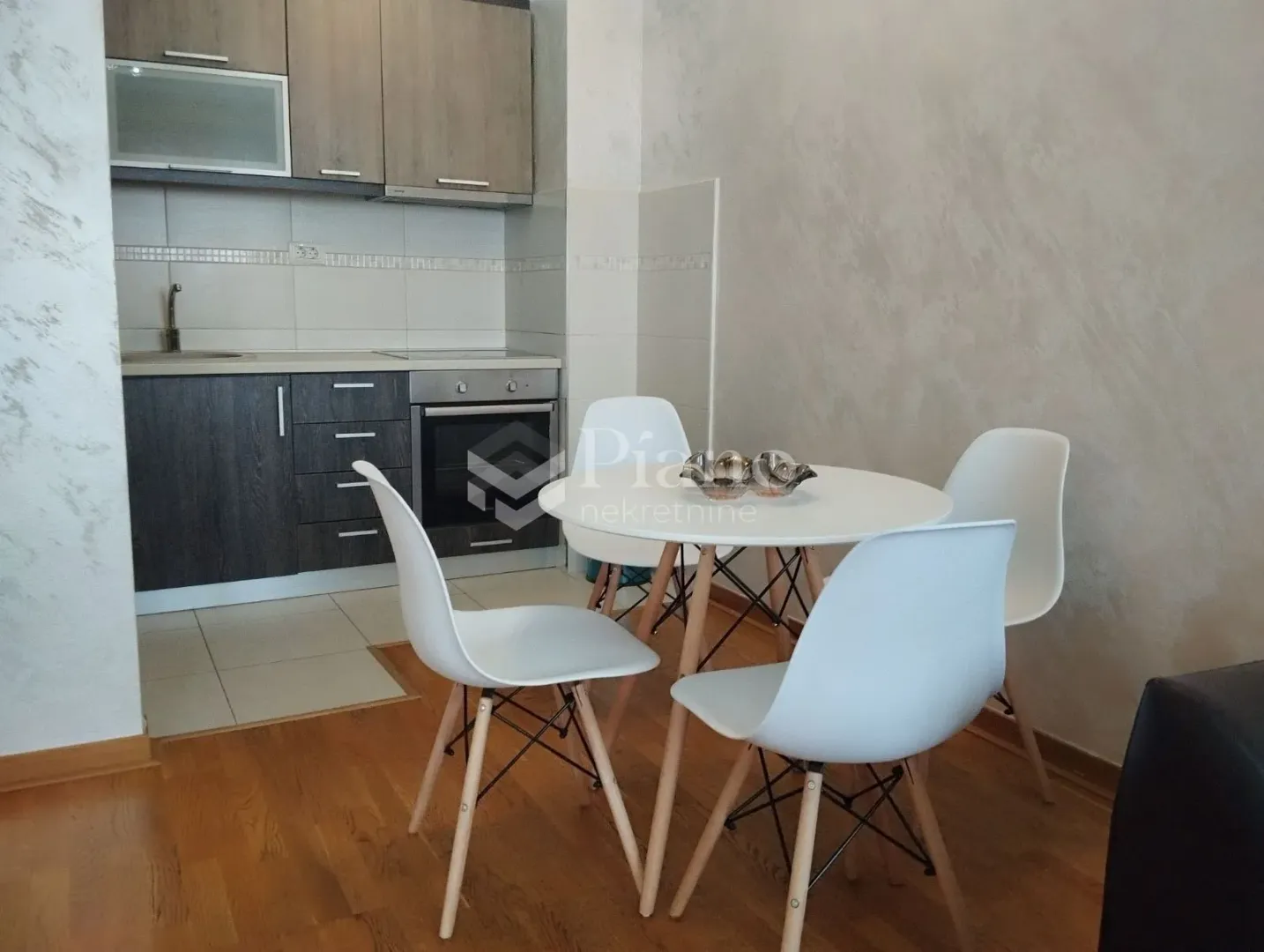 Rent, one bedroom apartment, 42m², City Kvart, Podgorica