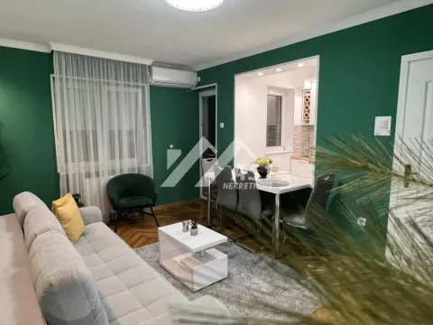 Izdavanje, dvosoban stan, 44m², Centar, Novi Sad - image 11