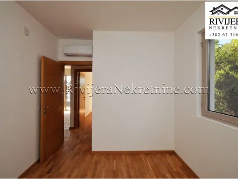 Sale, one bedroom apartment, 48m², Bečići, Budva - image 5