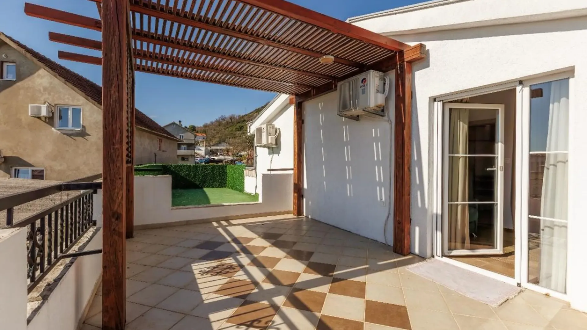 Prodaja, kuća, 234m², Tivat, Crna Gora