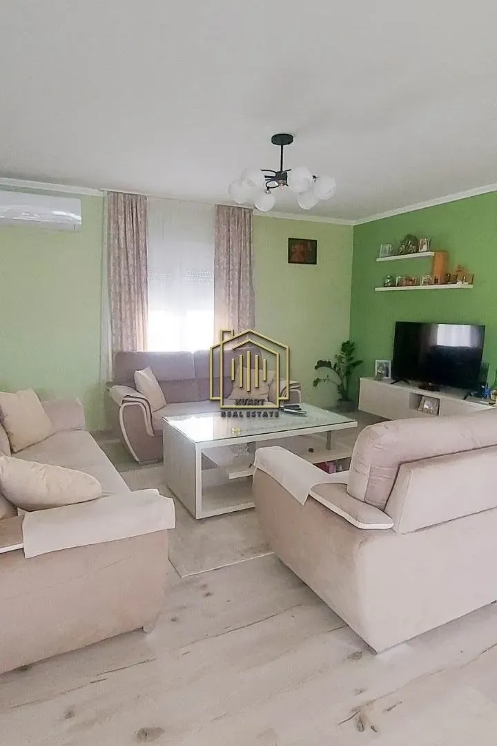 Prodaja, kuća, 220m², Cijevna, Podgorica