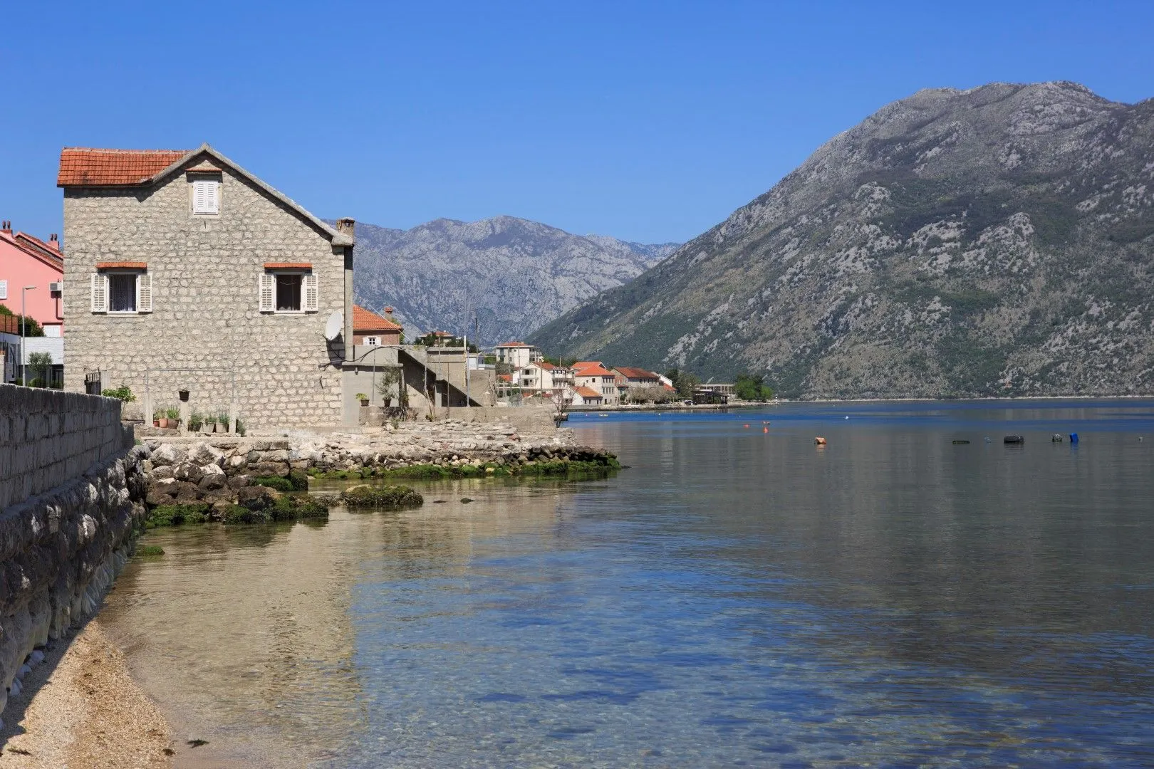 Sale, house, 100m², Prčanj, Kotor