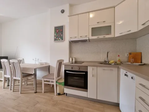Rent, studio apartment, 34m², Budva, Crna Gora - image 8