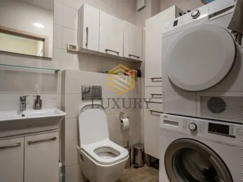 Izdavanje, dvosoban stan, 72m², City Kvart, Podgorica - image 9