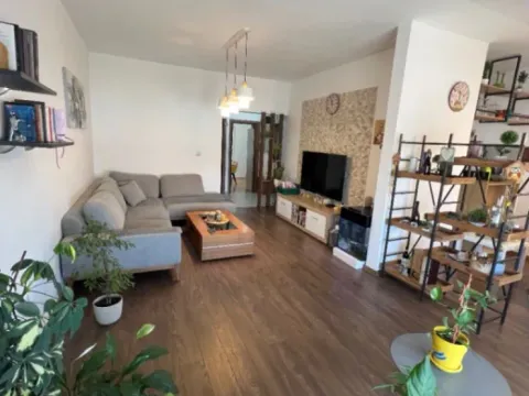 Prodaja, dvosoban stan, 72m², Stari Aerodrom, Podgorica - image 3