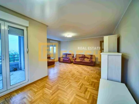 Prodaja, trosoban stan, 112m², Stari Aerodrom, Podgorica - image 3