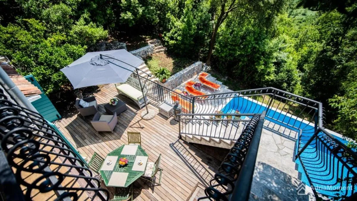 Prodaja, kuća, 150m², Milovići, Tivat