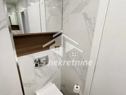 Rent, three bedroom apartment, 80m², Kalenić Pijaca, Vračar Sve Podlokacije - image 14