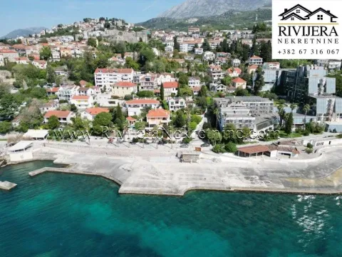 Kuća in Centar
